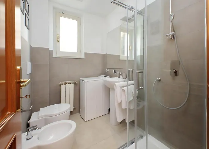 Ych-comfortable 2 Bedrooms Flat Near Colosseum
