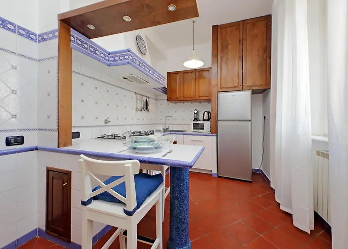 Ych-comfortable 2 Bedrooms Flat Near Colosseum * Rzym